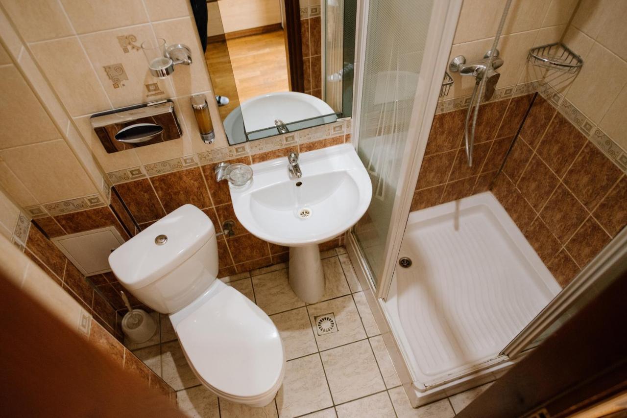 Villa Viktoriya Hotel Truskavets Luaran gambar