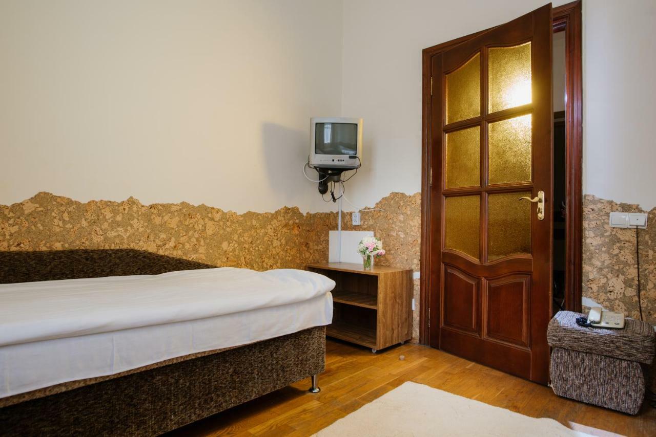 Villa Viktoriya Hotel Truskavets Luaran gambar