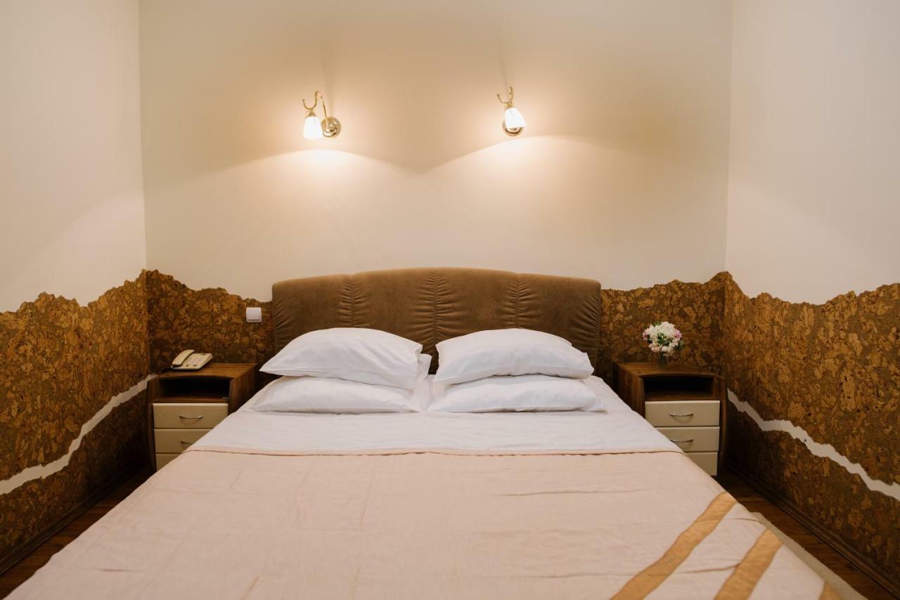 Villa Viktoriya Hotel Truskavets Luaran gambar