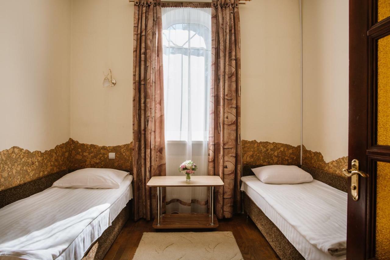 Villa Viktoriya Hotel Truskavets Luaran gambar