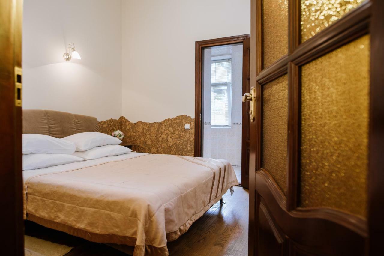 Villa Viktoriya Hotel Truskavets Luaran gambar